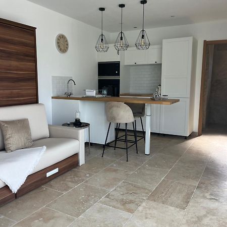 ארל Magnifique Studio Avec Piscine מראה חיצוני תמונה