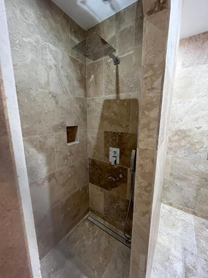 ארל Magnifique Studio Avec Piscine מראה חיצוני תמונה