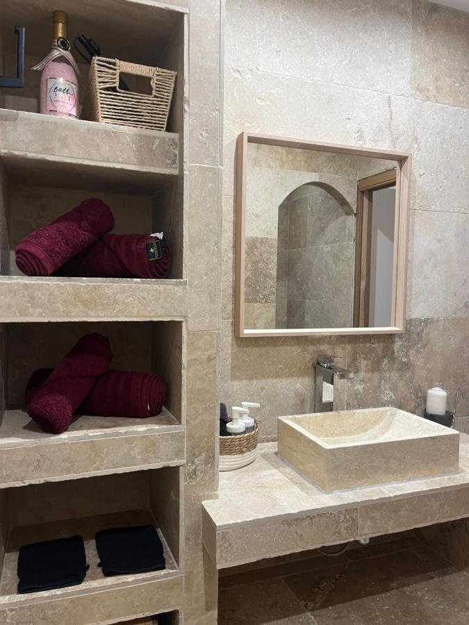 ארל Magnifique Studio Avec Piscine מראה חיצוני תמונה